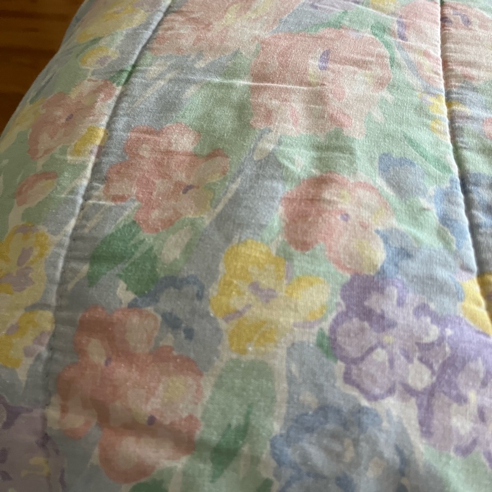 🌻4-piece full size comforter set - Picture 2 of 16